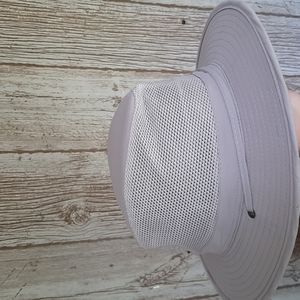 Tan stetson no fly zone hat size L/XL
